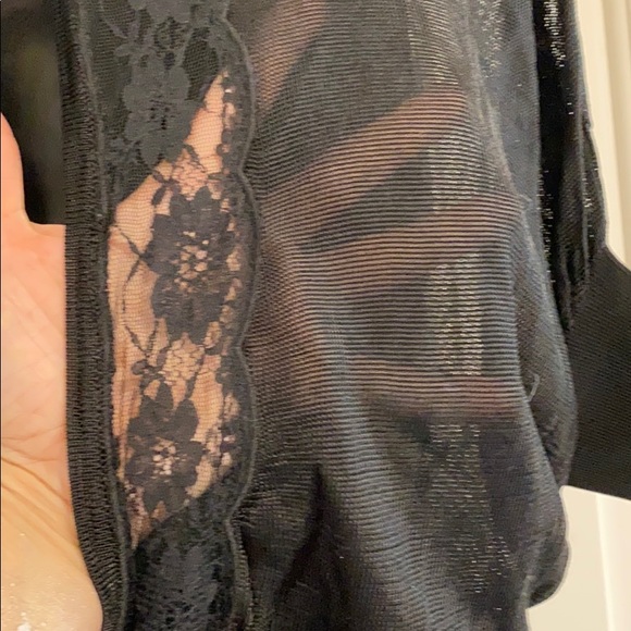 Express sheer batwing top - Picture 5 of 6